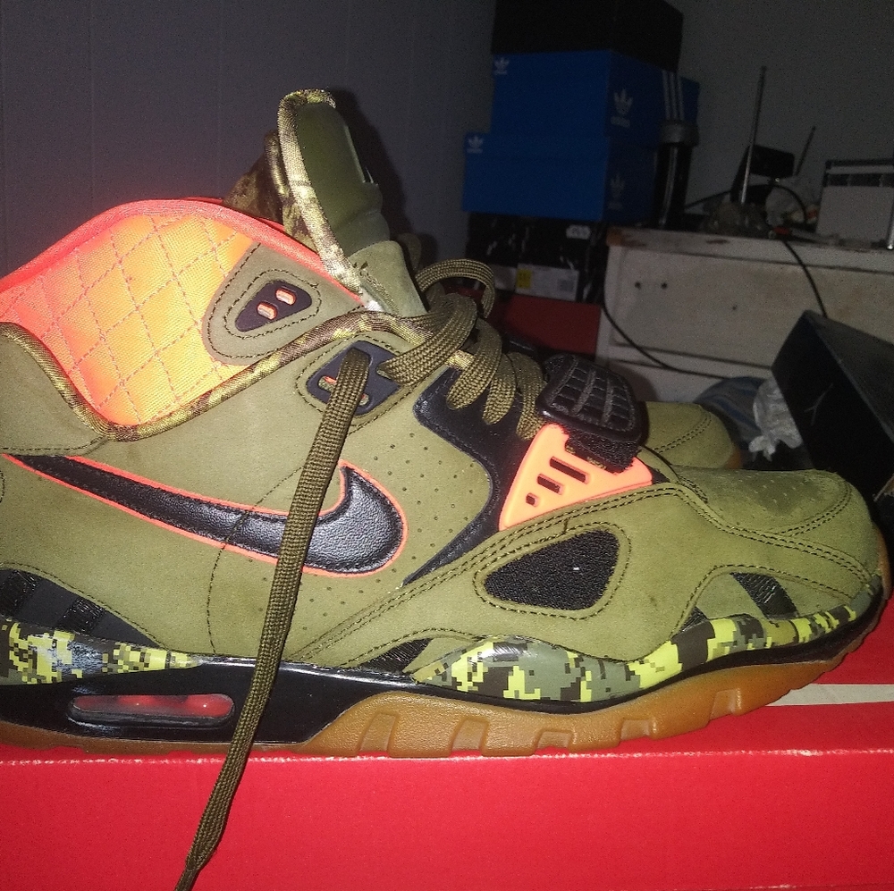 Nike cross trainers sc ll qs